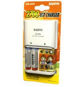 Sanyo 2700mAh Eco Charger with 2x AA 2700 Battery